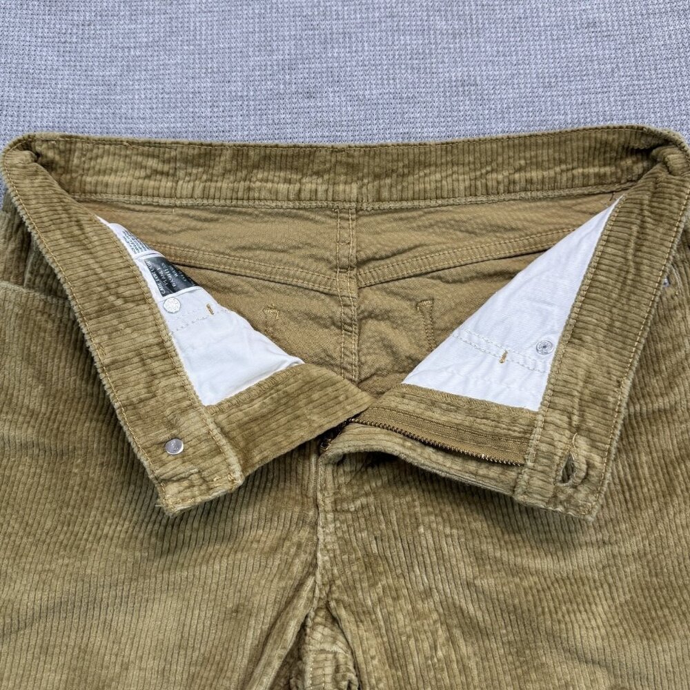 Levi's Womens Size W31 L30 Corduroy Jeans Tan Straight Leg 5 Pocket Mid Rise - Picture 6 of 14